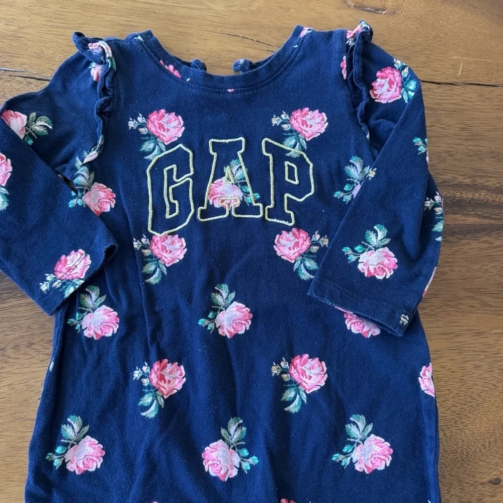 GAP Navy Blue Romper with Pink Floral Pattern 12-18M